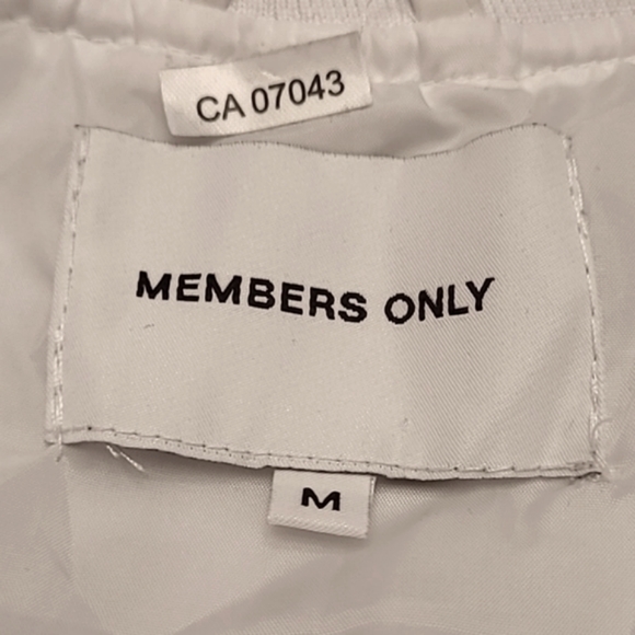 Members Only White Satin 3/4 Length - Picture 9 of 12